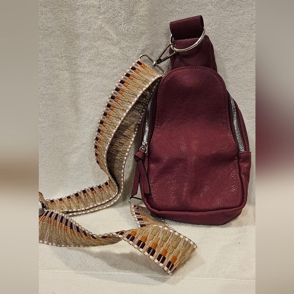 COCO + CARMEN CROSSBODY BAG